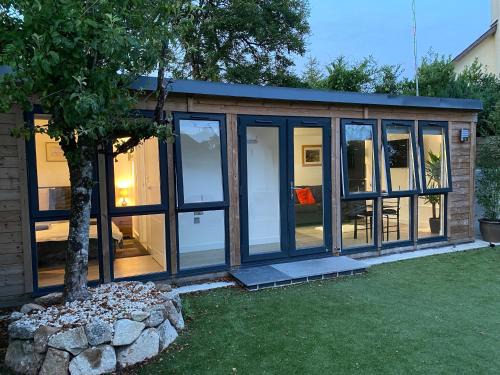 Sticklepath Apartment | Delightful 1 bedroom chalet