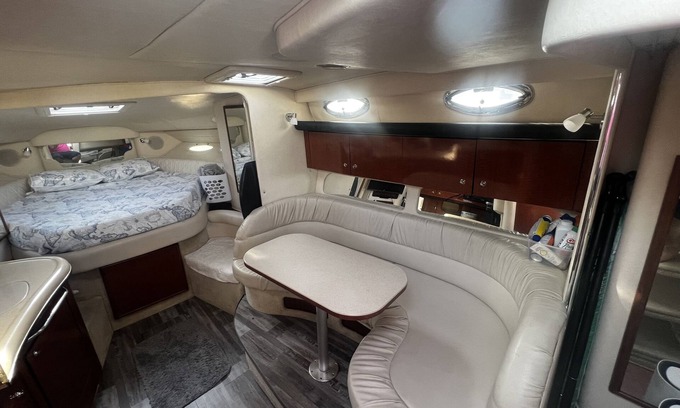 Niceville Boat Rental | Delightful 1 Bedroom Yacht with Spectacular Sunsets
