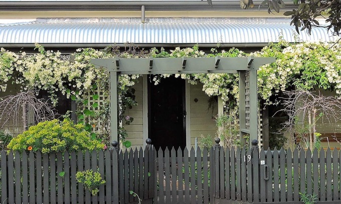 Queenscliff House | delightful cottage Queenscliff