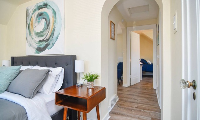 Manitowoc Apartment | Delightful Duplex on 29th St Upper