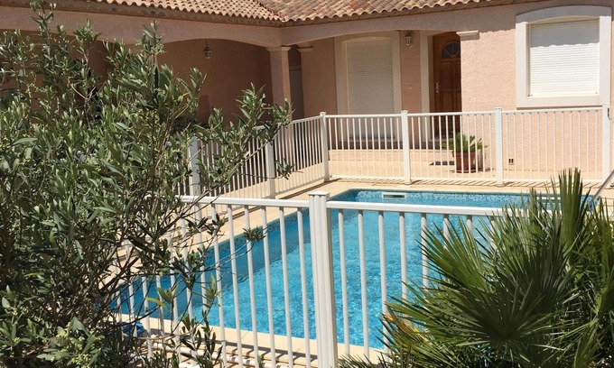 Valras-Plage Villa | Delightful spacious modern villa a short stroll from the beach and resort centre