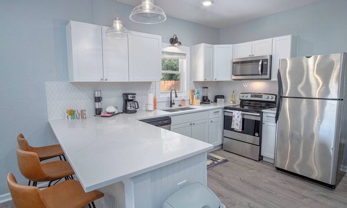Denver Heights Cottage | Delightfully Renovated 4 Br/2 BA Near DT Riverwalk