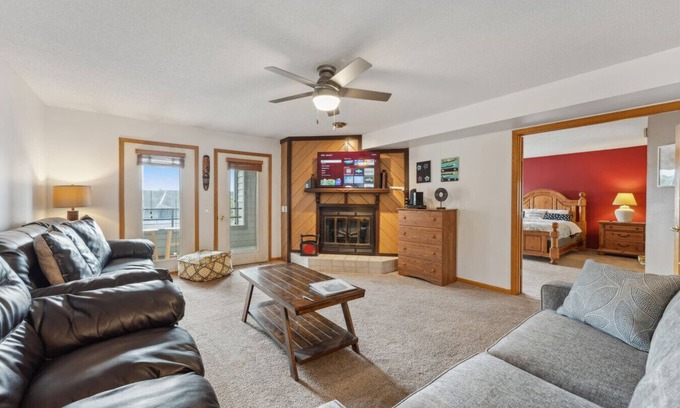 Lake Delton Apartment | Dells Family Stacation At Lighthouse Cove