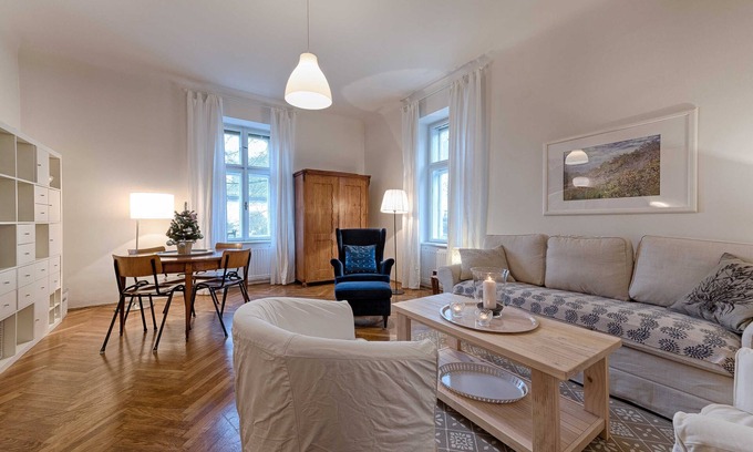 Reichenau an der Rax Apartment | Deluxe Apartment mit Zwei Schlafzimmern und Wintergarten - Top 1 - Landhaus Blauer Spatz