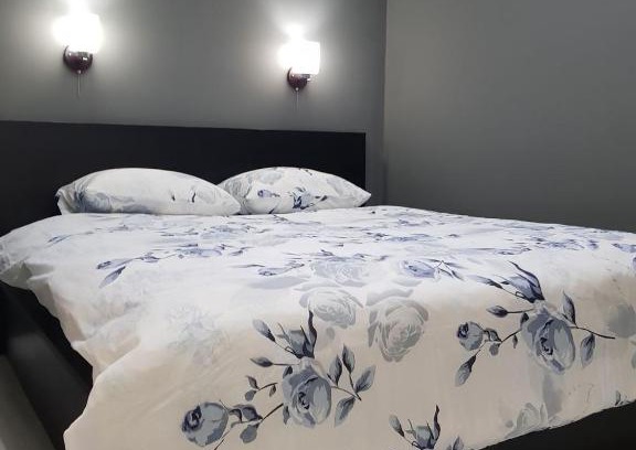 Chertanovo Yuzhnoye Apartment | Deluxe Apartment on Akademika Yangelya