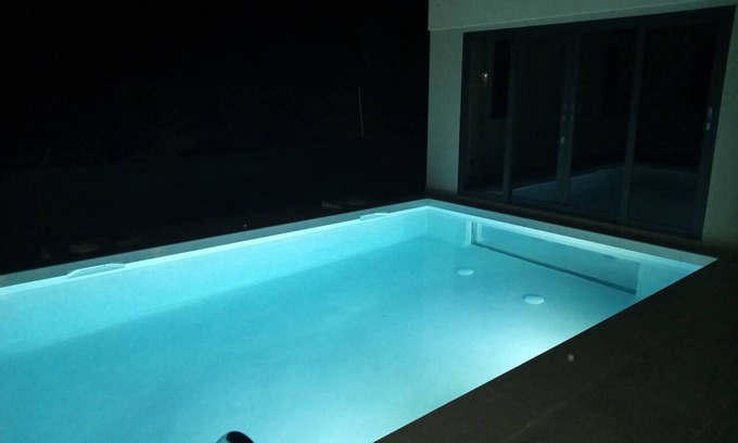 Oistins Apartment | Deluxe Double Room with Sea View