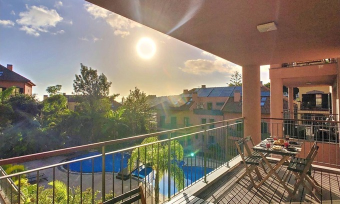 Santa Luzia Apartment | Deluxe Living by LovelyStay