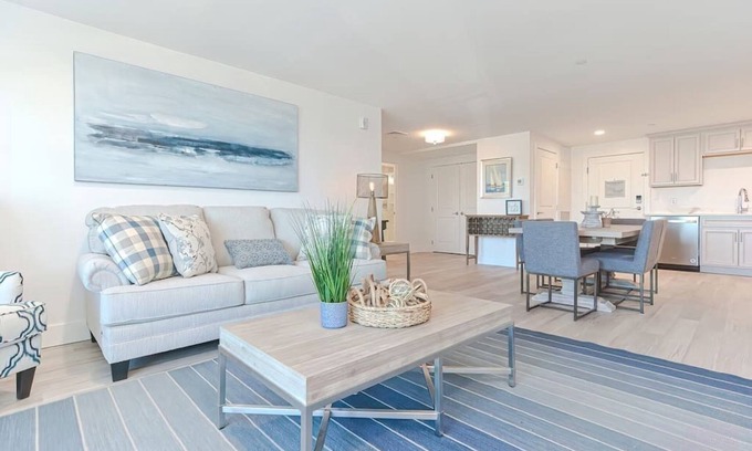 Plymouth Cultural District Condo | Deluxe Oceanview Plymouth Waterfront Condo