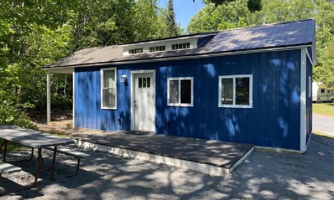 Bayfield Cabin | Deluxe Rental Cabin Site #41 on map
