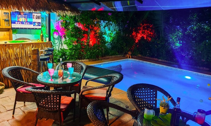 Na Kluea Villa | Deluxe Villa, 4 Bedrooms, Private Pool, Garden View, 10 Mins LK Metro