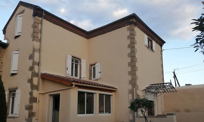 Saint-Chamond House | Demeure de Caractère Implantée Dans le Parc Régional Naturel du Pilat