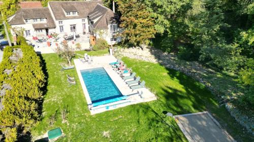 Yevre-le-Chatel House | demeure de luxe, piscine sauna billard pétanque