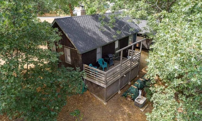 Julian Cabin | Den Elske Hytte - A Quaint & Magical Mountain Hideaway in Wooded Julian