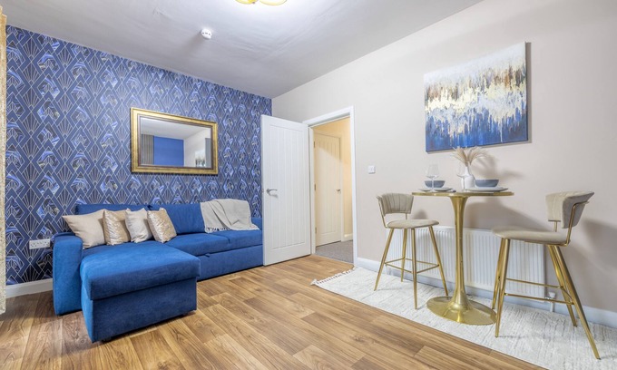 Londonderry Apartment | Derry City, Northern Ireland - Violet Suite Apartments (A), 4 Guests (1 Apartment) or 8 Guests (2 Ap