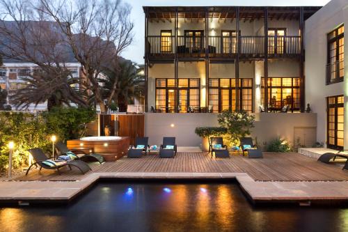 Cape Town City Centre Hotel | Derwent House