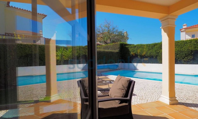 Praia del Rei Villa | Descobertas 7 - 4 bedroom villa with pool