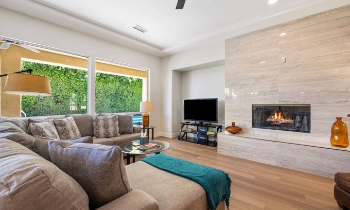 Palm Desert House | Desert Beauty! Private 3 Bed. w/Separate Casita and 3 Bath! Located in Palm Desert!
