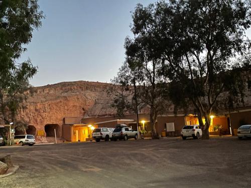 Coober Pedy Hotel | Desert View Apartments