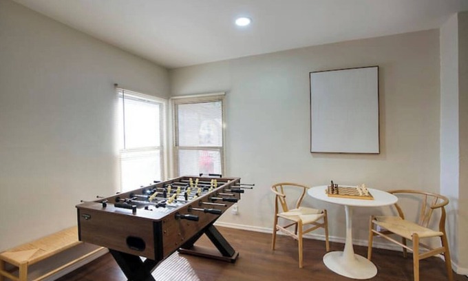Casa Grande House | Desert Vista Getaway - Pet Friendly/Games/RV Parking!