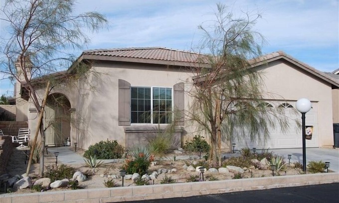 Desert Hot Springs House | Desert Willows Experience