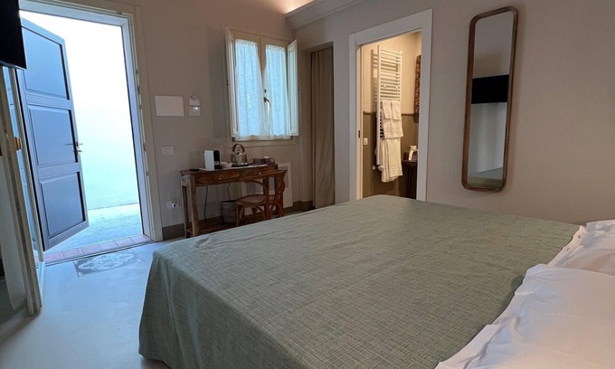 Bernalda House | Designer B&B, near the sea and Matera, with outdoor pool, garden and spa