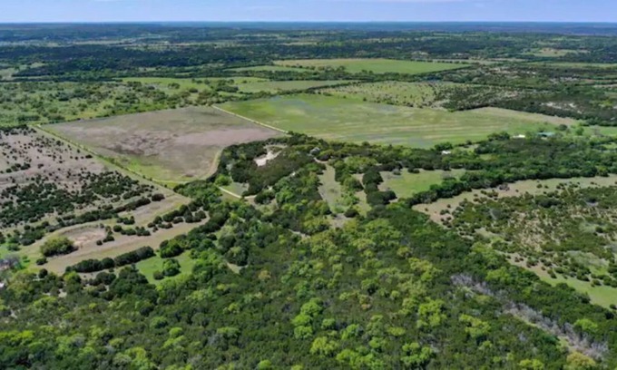 Jonesboro House | Designer Hill Country Home on 70acs Cranfills Gap