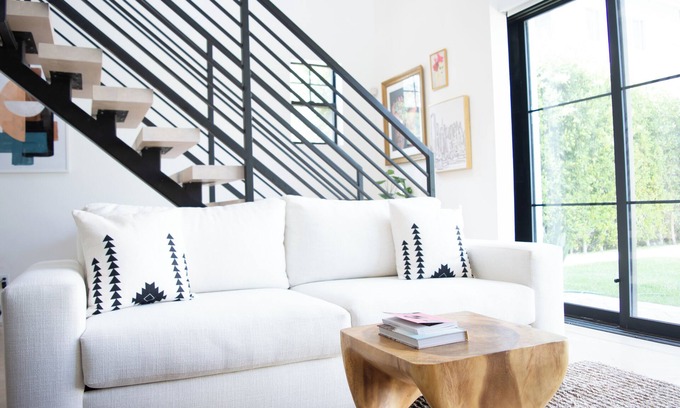 Los Feliz House | Designer Loft w Private Rooftop - 5 Mins to Hollywood