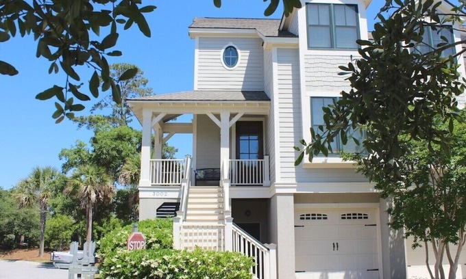 Seabrook Island House | Designer Saltmarsh Townhome! Neighborhood Pool! Great Location! Amenity Cards!