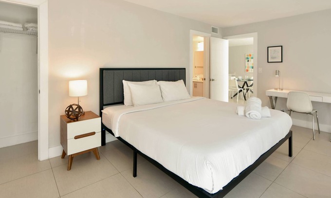 Downtown Fort Lauderdale Condo | ✨Designer Two Bedroom Apartment at Fort Lauderdale