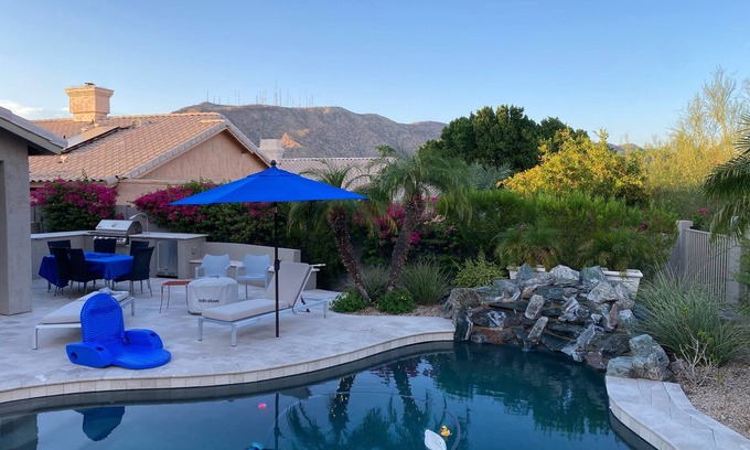 Foothills House | Dessert Oasis