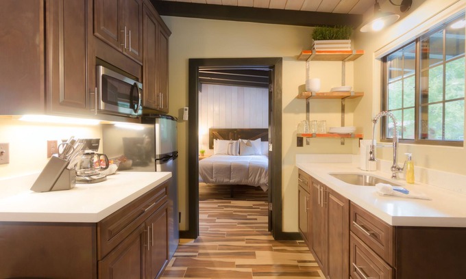 Sedona Apartment | Destination Oak Creek 6 1 Bedroom Apts by RedAwning