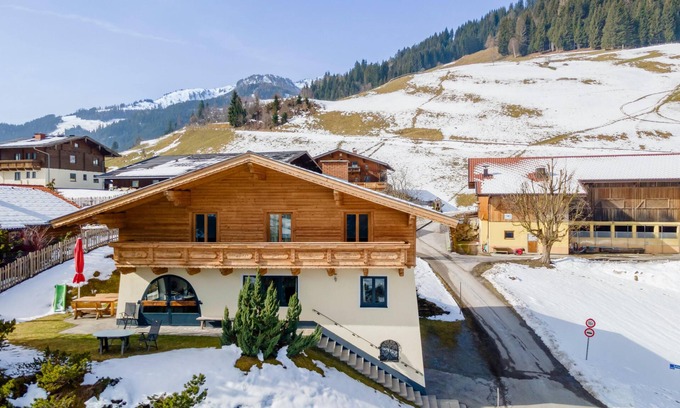 Grossarl Ski Chalet | Detached chalet with wellness and wood-burning stove