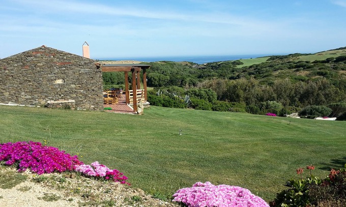 Sassari House | Detached holiday home with sea view