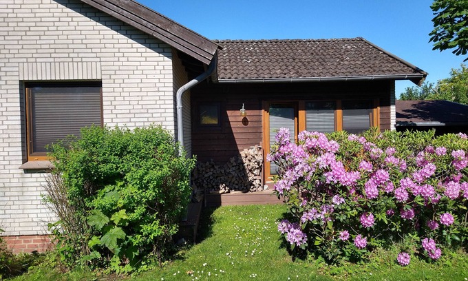 Garding House | Detached holiday home with a large garden