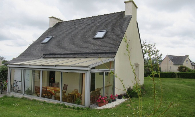 Porspoder House | DETACHED HOUSE 100 M2 ON A 936 M2 ENCLOSED PLOT AT THE END OF A CUL-DE-SAC