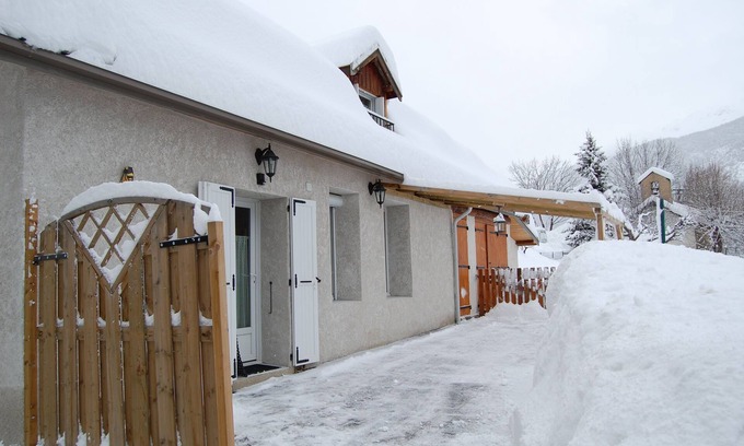 Briancon House | Detached house with private garden on the Serre Chevalier piste