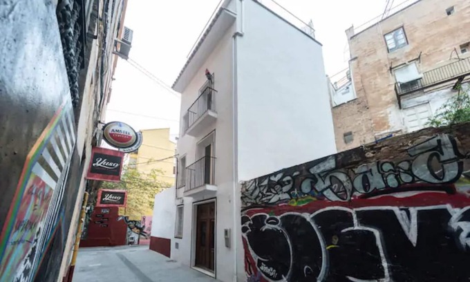 Barrio del Carmen House | Detached single-family house in historical center