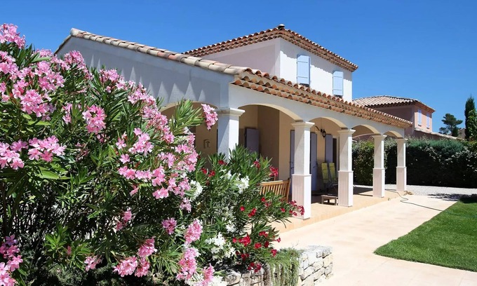 Nans-les-Pins Villa | Detached villa, 2 bathrooms, sleeps 6