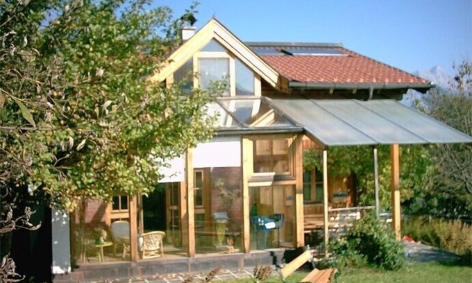 Maishofen House | Detached wooden house with fantastic view, tranquil location