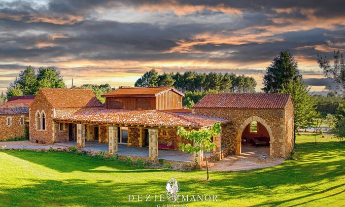 Cendrieux Villa | Dezie Manor Orangerie and Gardens near Sarlat la Caneda
