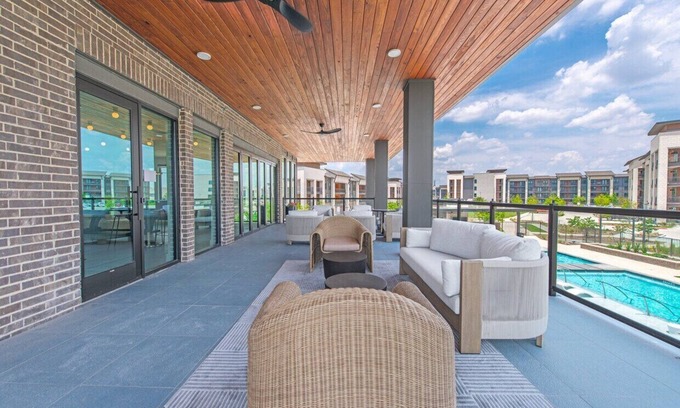 Fort Worth Apartment | DFW Elevator 2bd 2bth Ext Patio Zen Place futon couch I35 easy access elevators