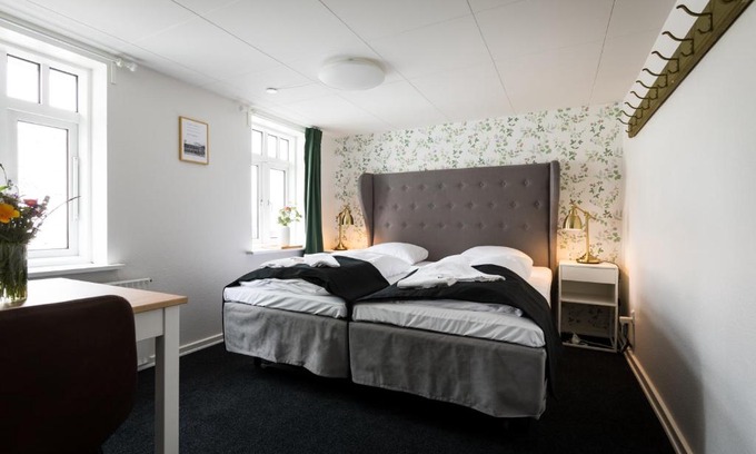 Give Hotel | Diagonalkroen