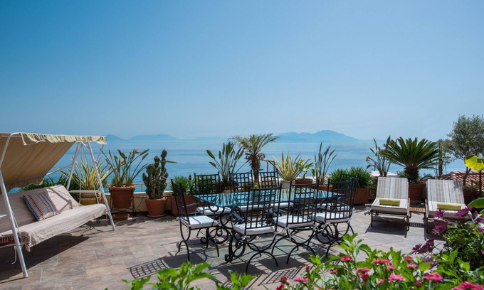 Kato Diminio Apartment | Diamante beachfront suite A