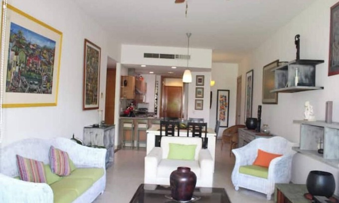 Granjas del Marques Villa | Diamante with deck and barbecue