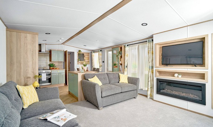 Aberystwyth House | Diamond 3 Bed Caravan Hot Tub