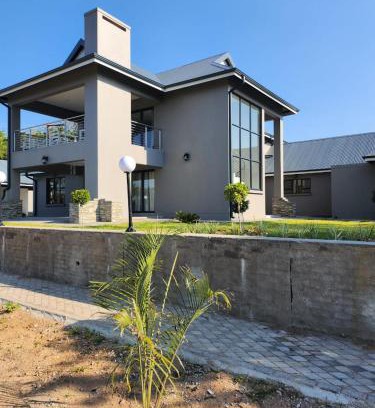 Hazyview House | Diamond and Pearl Holiday Home