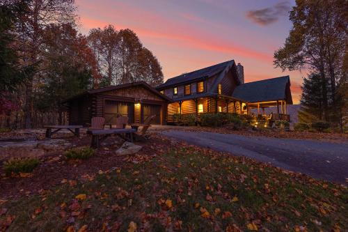 Boone House | Diamond Creek Lodge