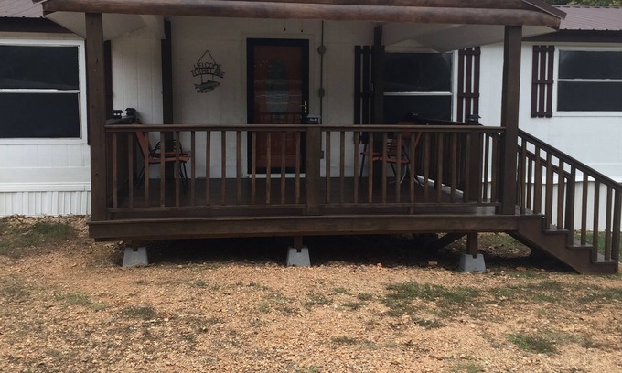 Murfreesboro House | Diamond Hunters, Flyfishing Hideaway close to everything