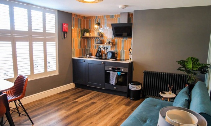 Fernhill Heath Apartment | Diglis Basin Apartment