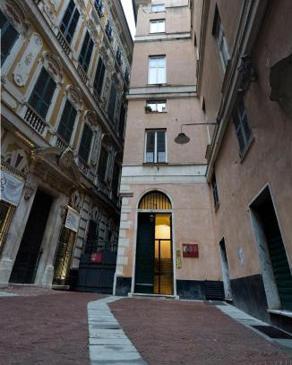 Genoa Historical Centre Apartment | Dimora Lazzaro Grimaldi Cebà